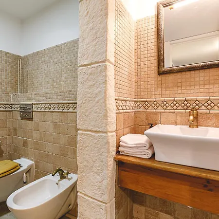 Exotic Little Palace Center شقة لقنت